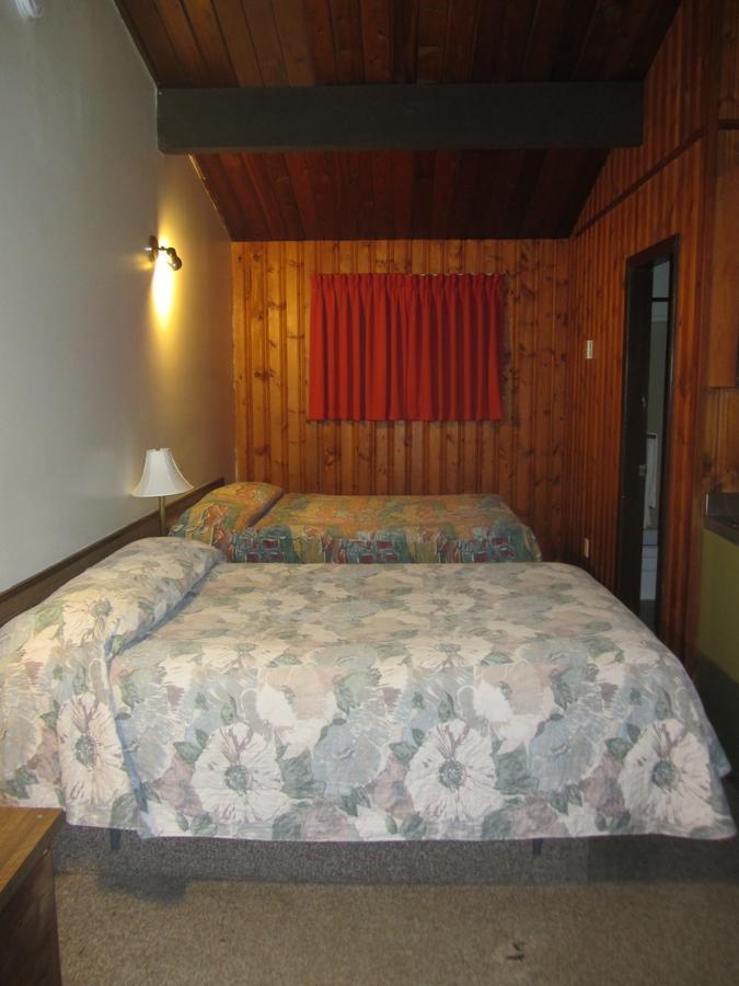 Pembina River Inn Entwistle Exterior foto